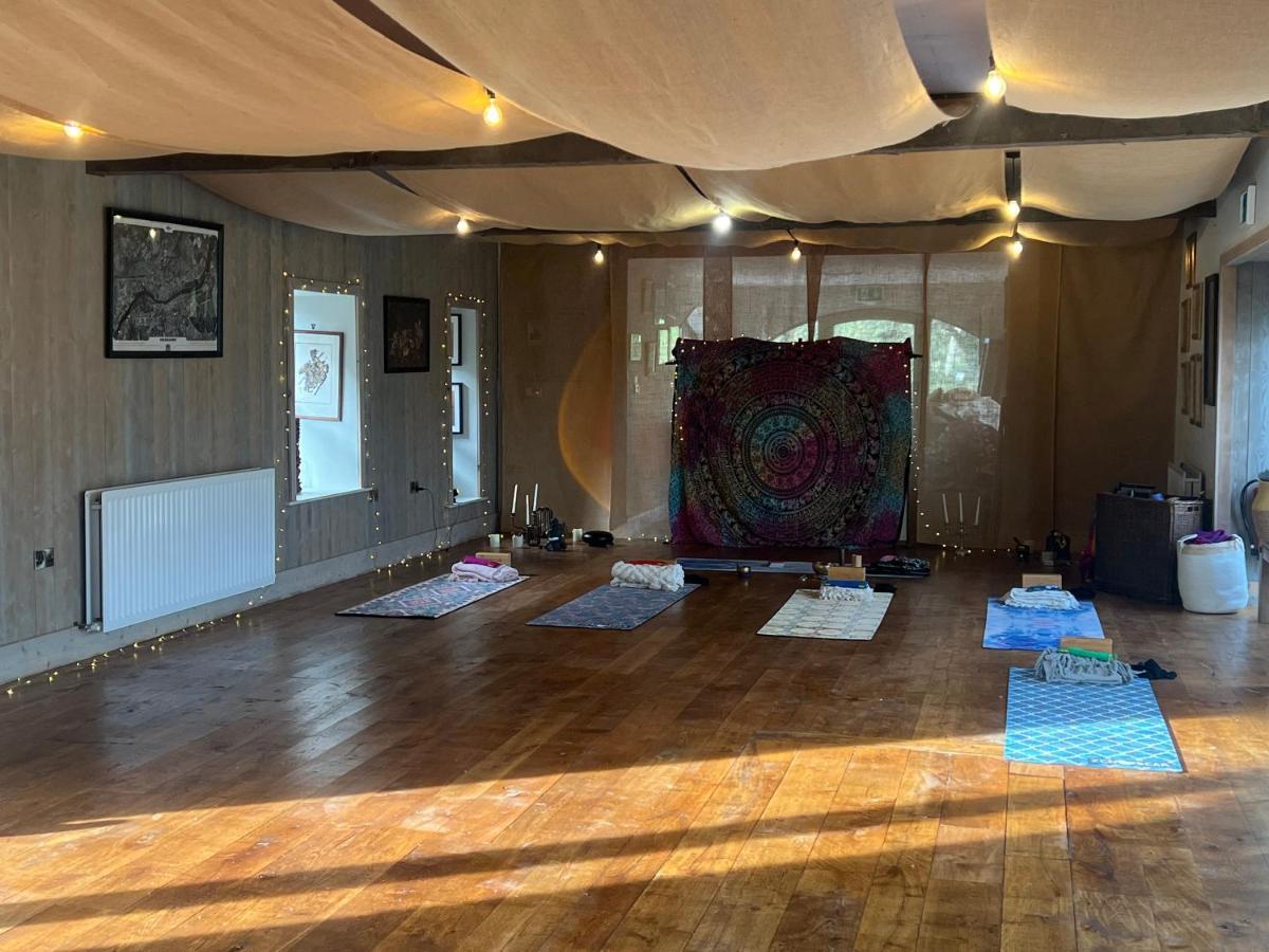 The Old Flax Mill Yoga Retreat Villa Coleraine Eksteriør bilde